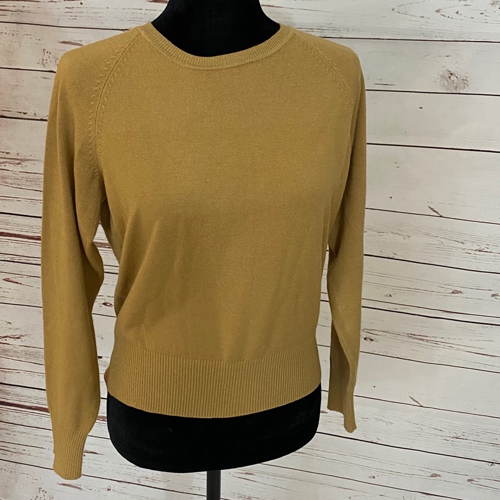 Carlisle Backwards V Sweater Size Large